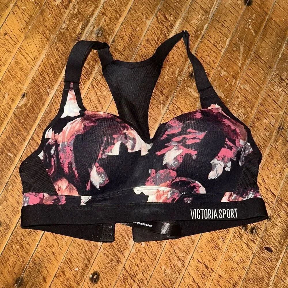 Victoria’s Secret Sport Incredible Athleisure high impact 32B bra